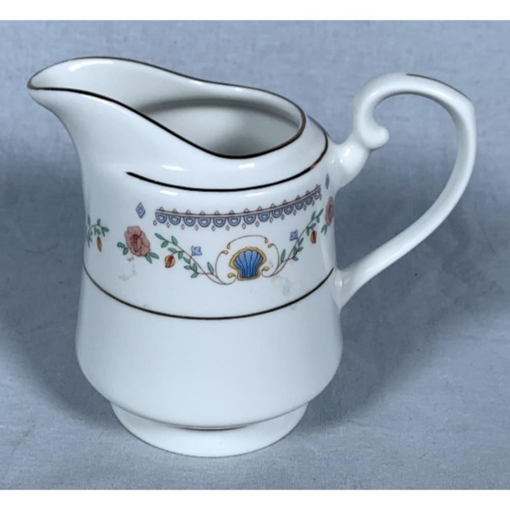 Vintage Sango Tivoli #8305 Creamer 10 oz Pink Flowers Blue Shell Japan